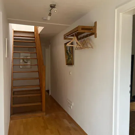 Maisonette Mit Kaminoefen Naehe Starnberger Und Muenchen *
