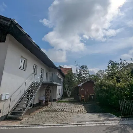 Apartament Maisonette Mit Kaminoefen Naehe Starnberger Und Muenchen